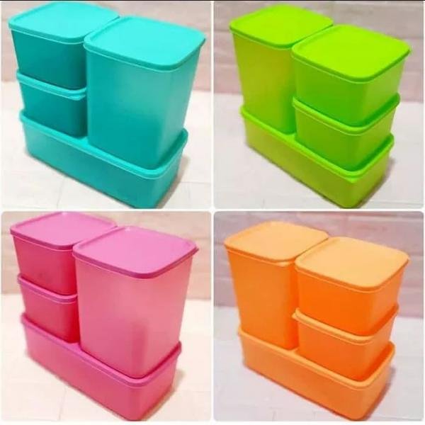 Toples Pandora