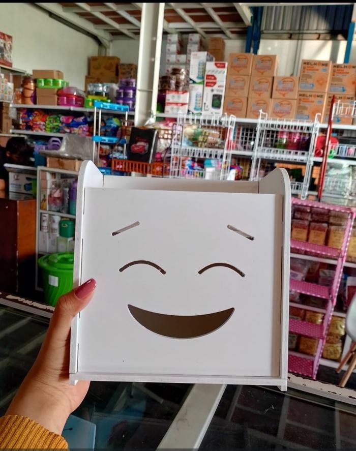 Tempat Tisu Smile