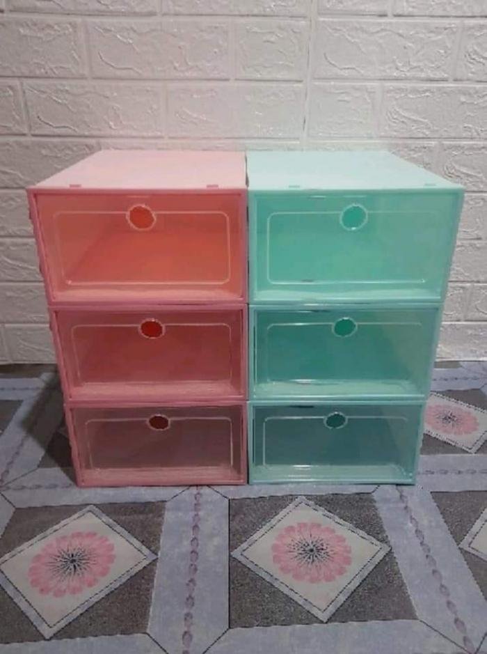 Box Sepatu Transparan