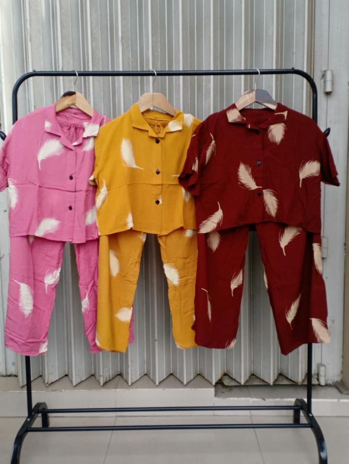 One Set Crop Daun