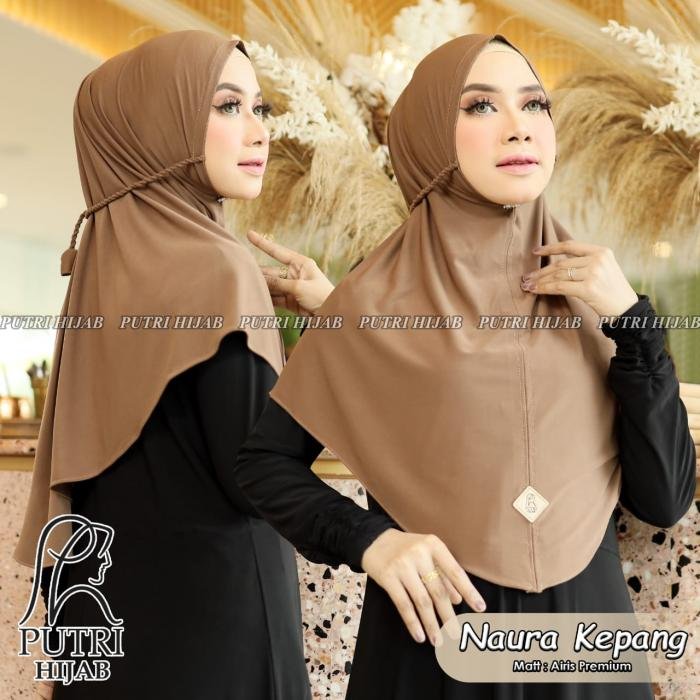 Naura Kepang Putri Hijab