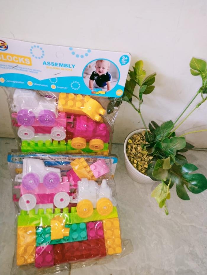 Mainan Blok Kereta