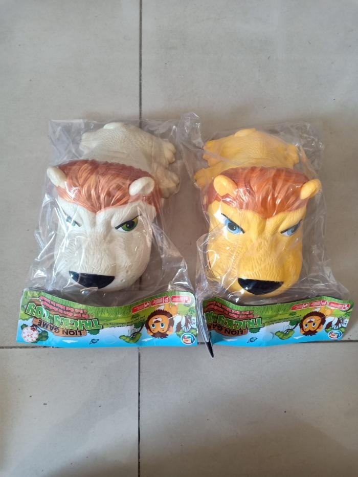 Mainan Singa Gigit