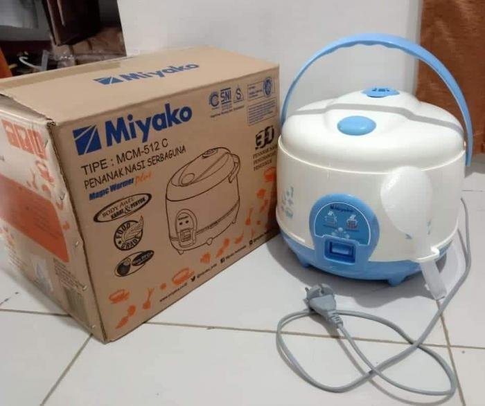 Magic Com Miyako MCM-512C