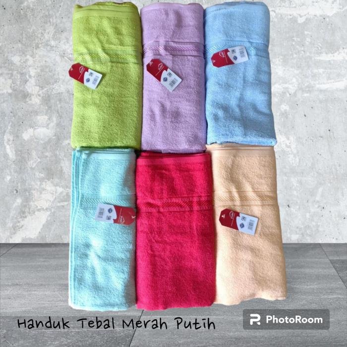 Handuk Tebal Merah Putih