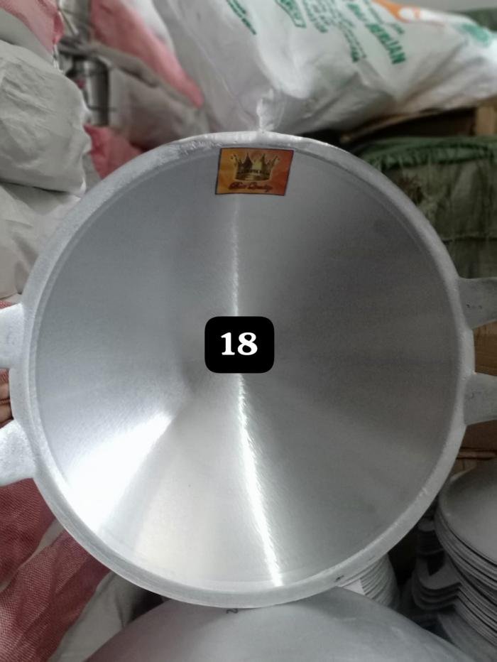 Wajan Putih No.18