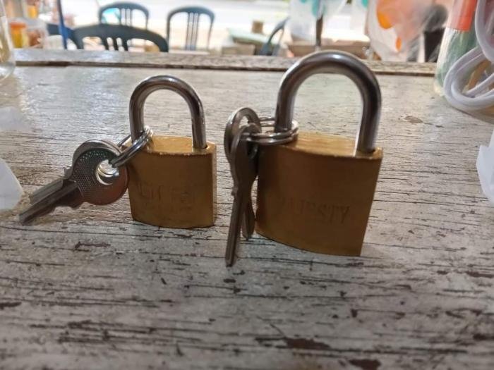 Gembok Kuning Xwang 40mm r,