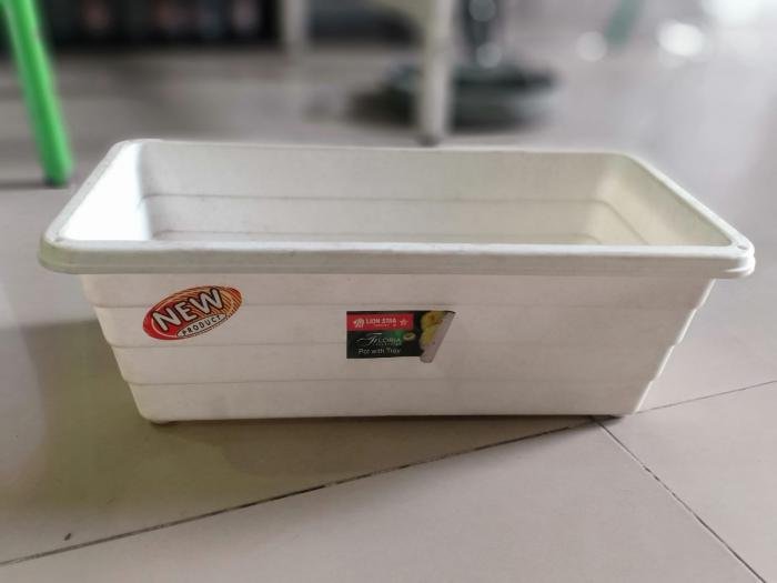 Pot Bunga Duduk panjang 28cm