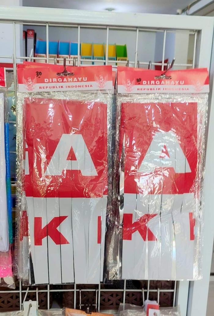 Hiasan Foil Dirgahayu Rumbai