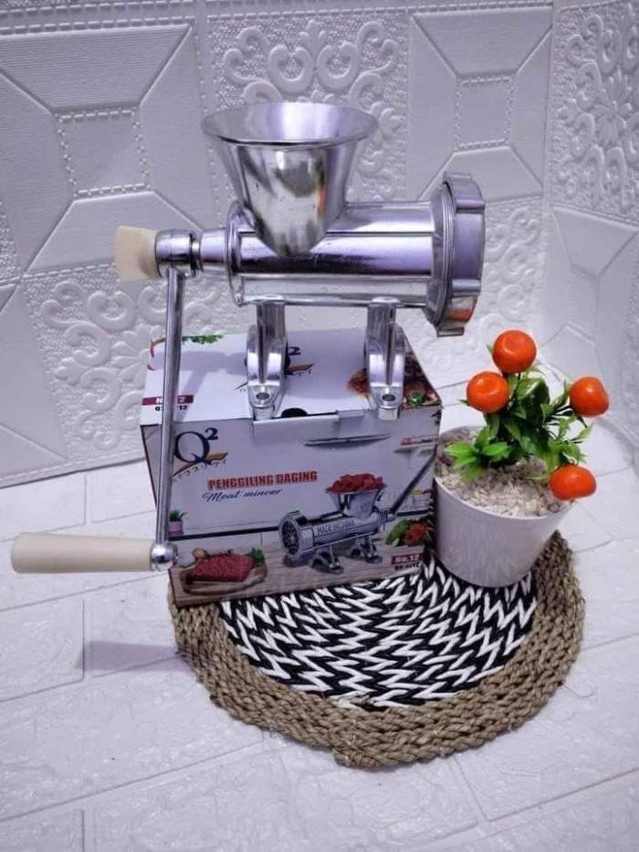 Gilingan Daging manual Q2 8712