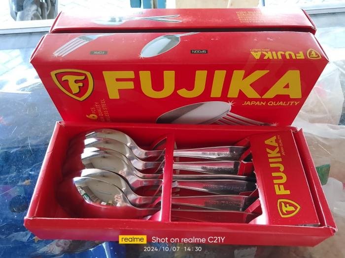 Sendok Fujika dus merah r,