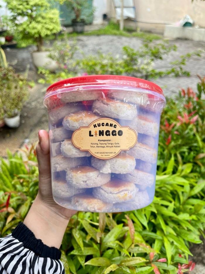Kue Kacang Linggo