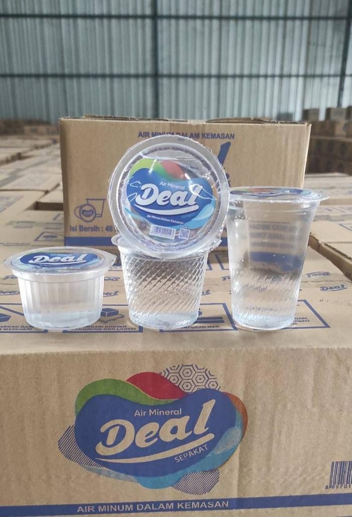 Deal Air Mineral Gelas Besar
