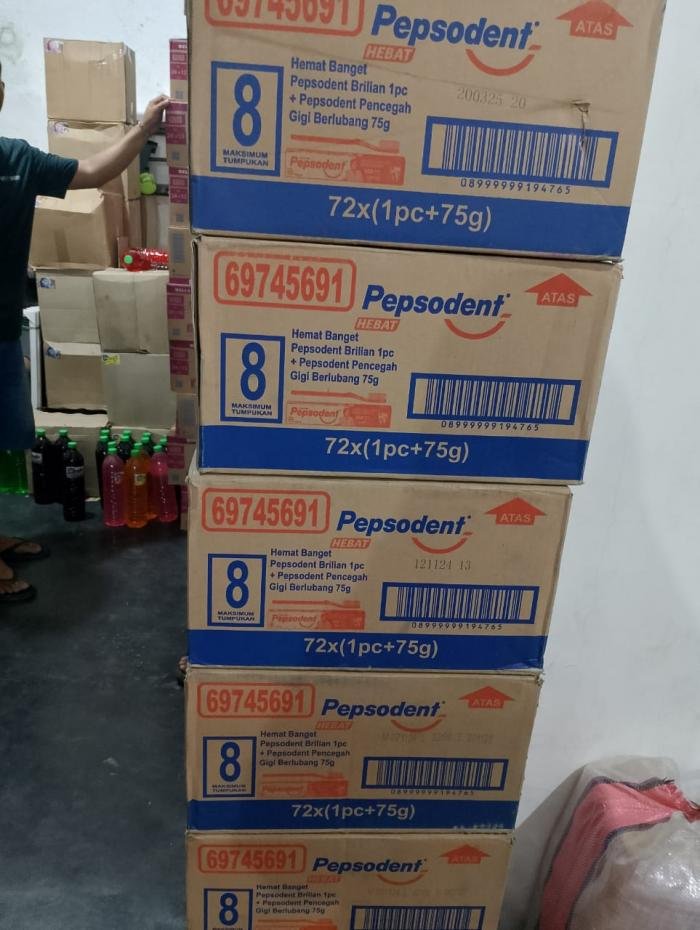 Pepsodent 75g Free Sikat DUS