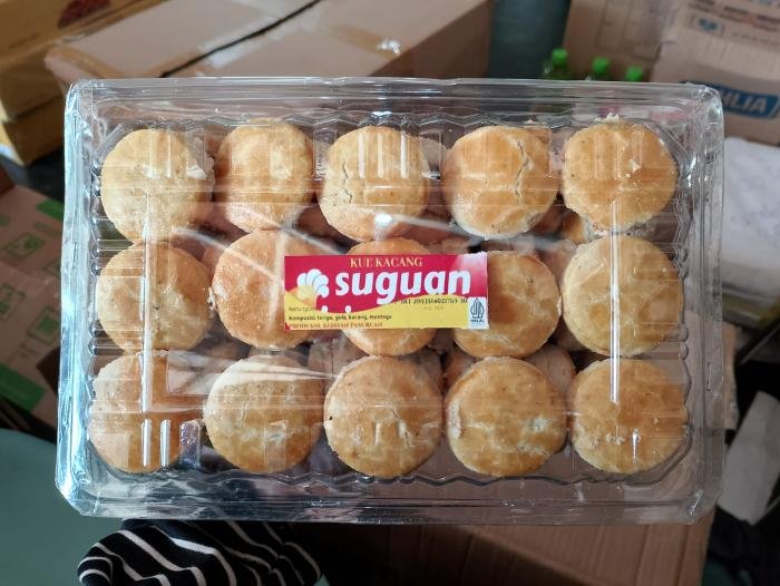 Kue kacang (besar) suguan