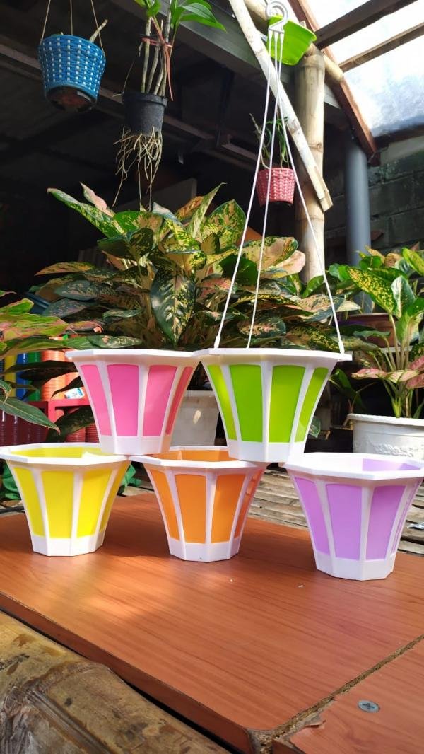 Pot Gantung Lampion