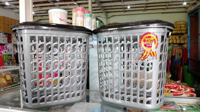 Keranjang Laundry Tutup Silver