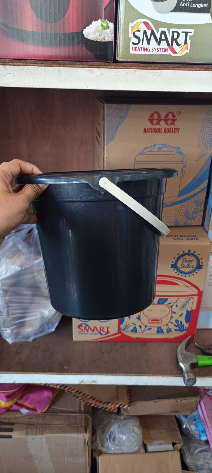 Timba Hitam 6Liter