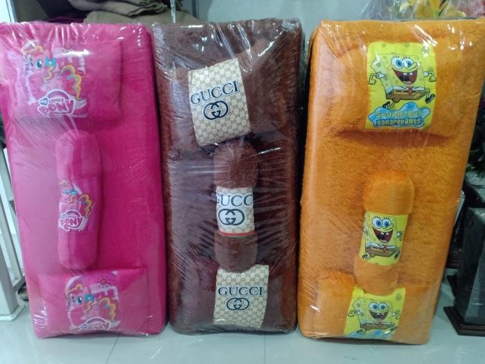 Kasur Bulu Karakter Kecil