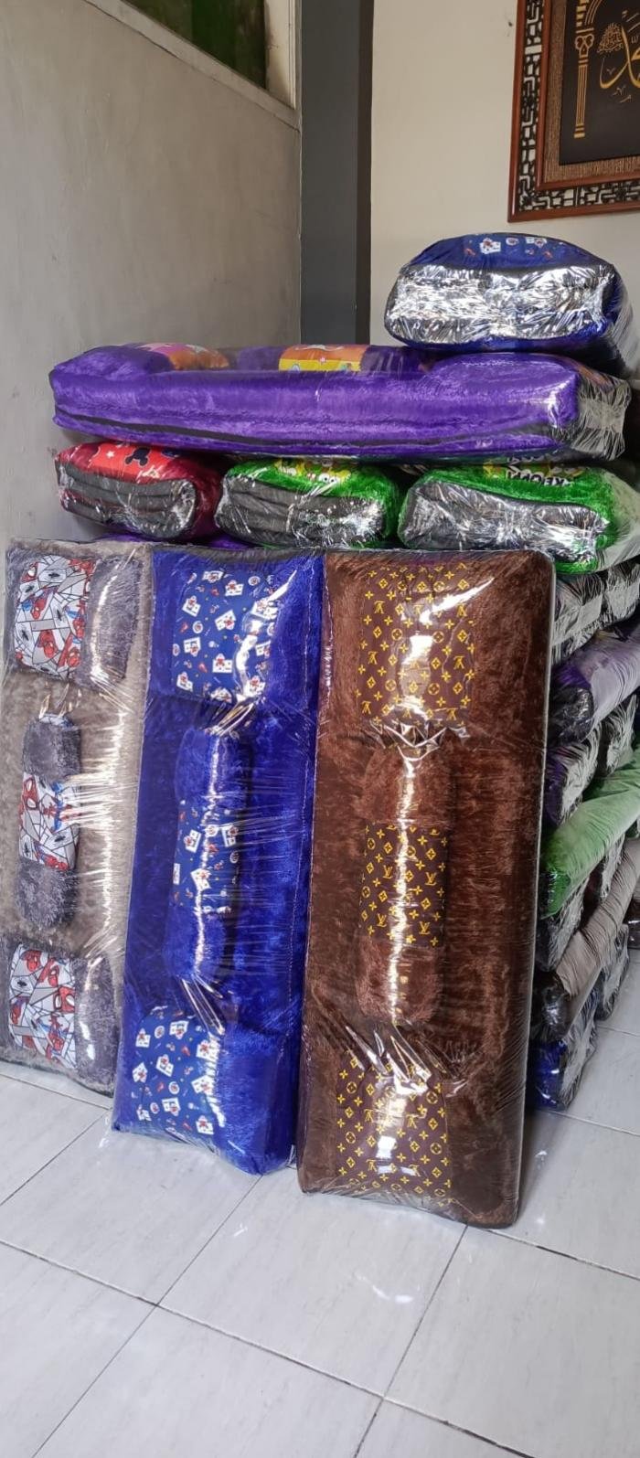 Kasur Bulu Karakter Kecil